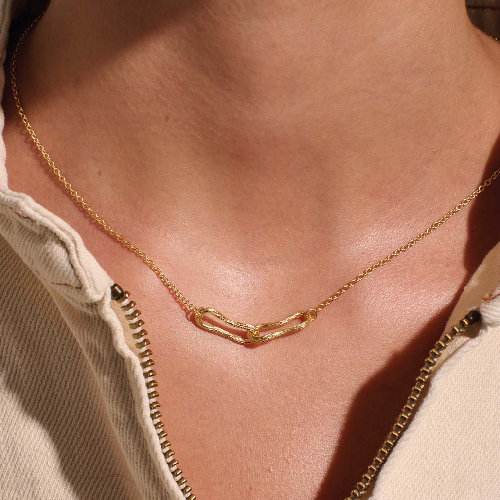 Eterna Interlink Necklace Eterna Interlink Necklace