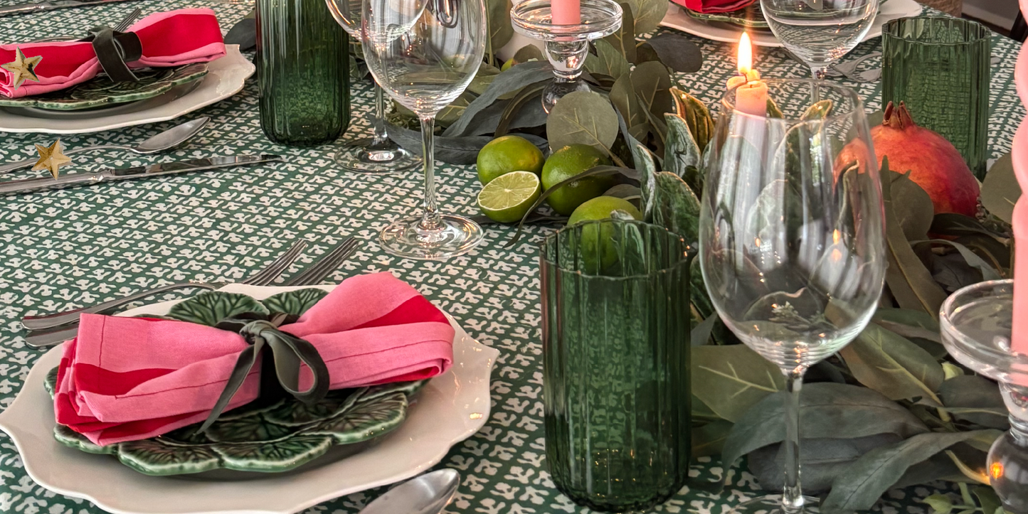 Christmas Table Setting with MURKANI