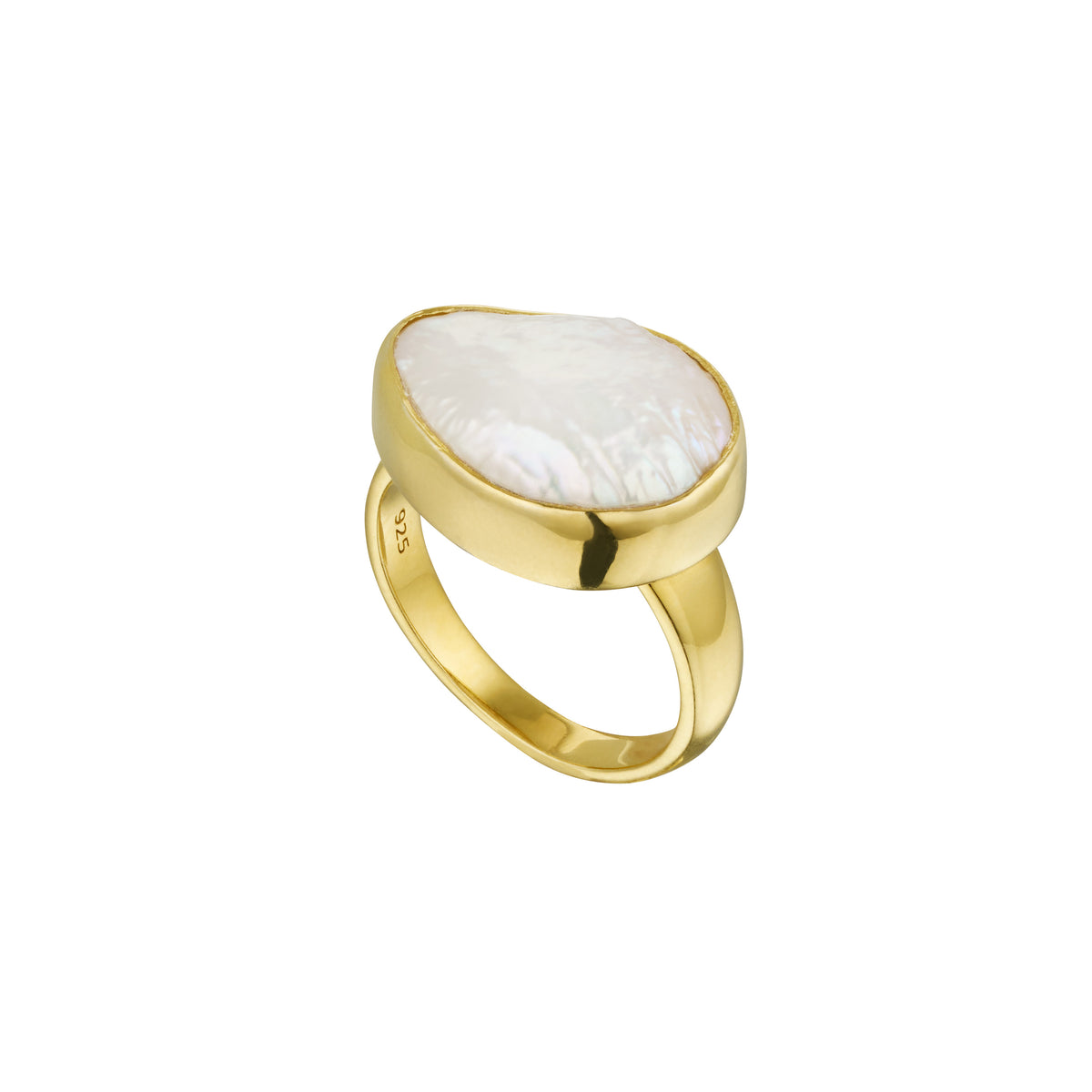 Baroque pearl ring in gold