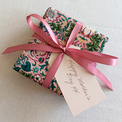 Mother's Day Gift Wrapping